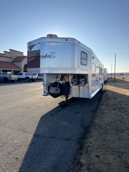 Used 2011 Cherokee 4H 12'LQ Horse Trailer