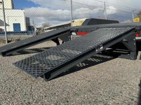 New 2024 Lamar 83  X 16' CC - 10k Car Hauler Equipment Trailer