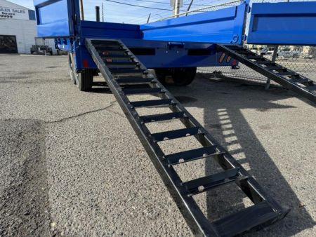 New 2025 Diamond C DOD 96"x14' - 14.9K Deckover Telescopic Dump Trailer