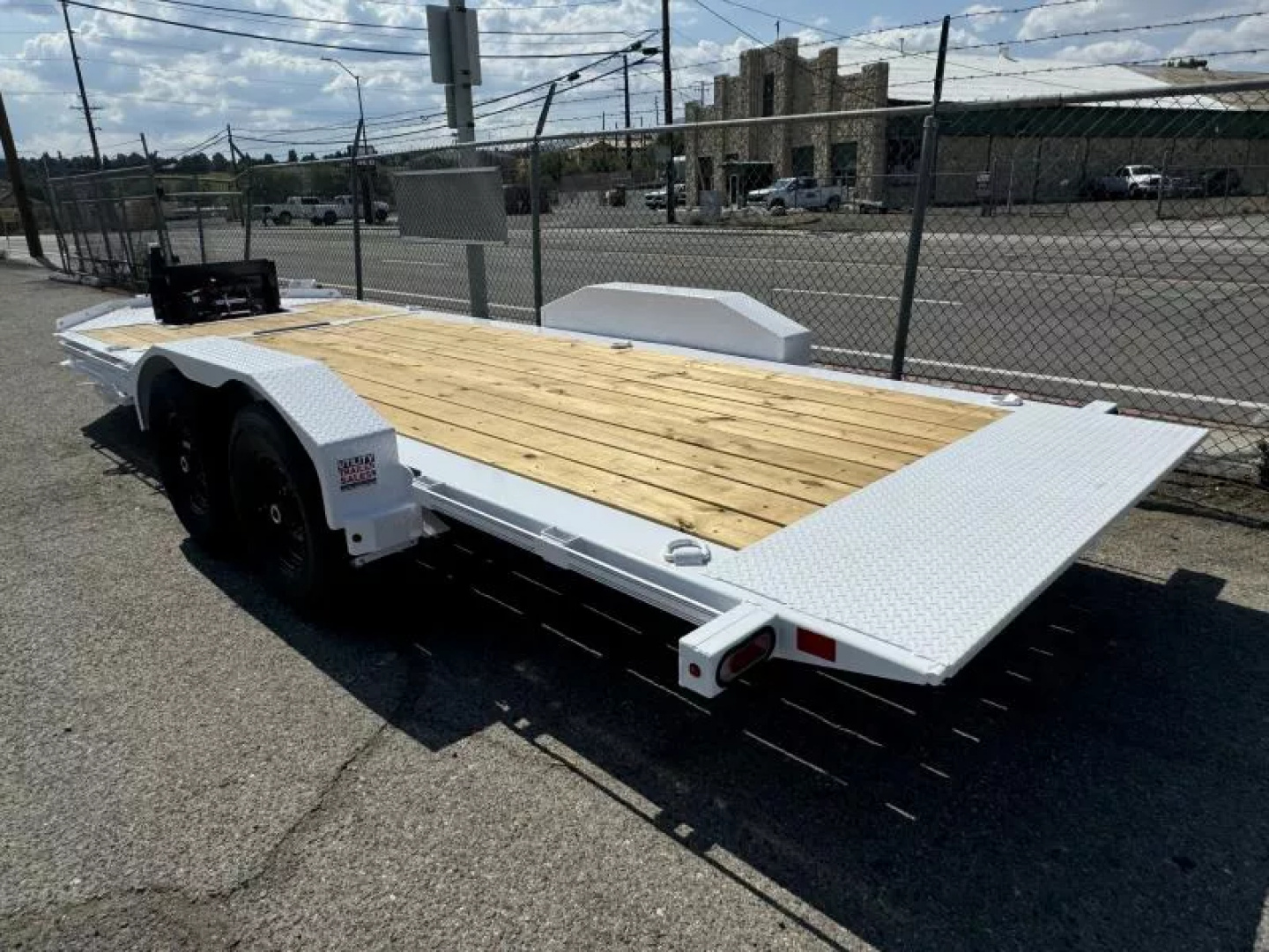 New 2025 Diamond C HDT 20' - 14.9K Equipment Tilt Trailer