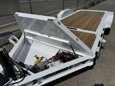 New 2025 Diamond C HDT 20' - 14.9K Equipment Tilt Trailer