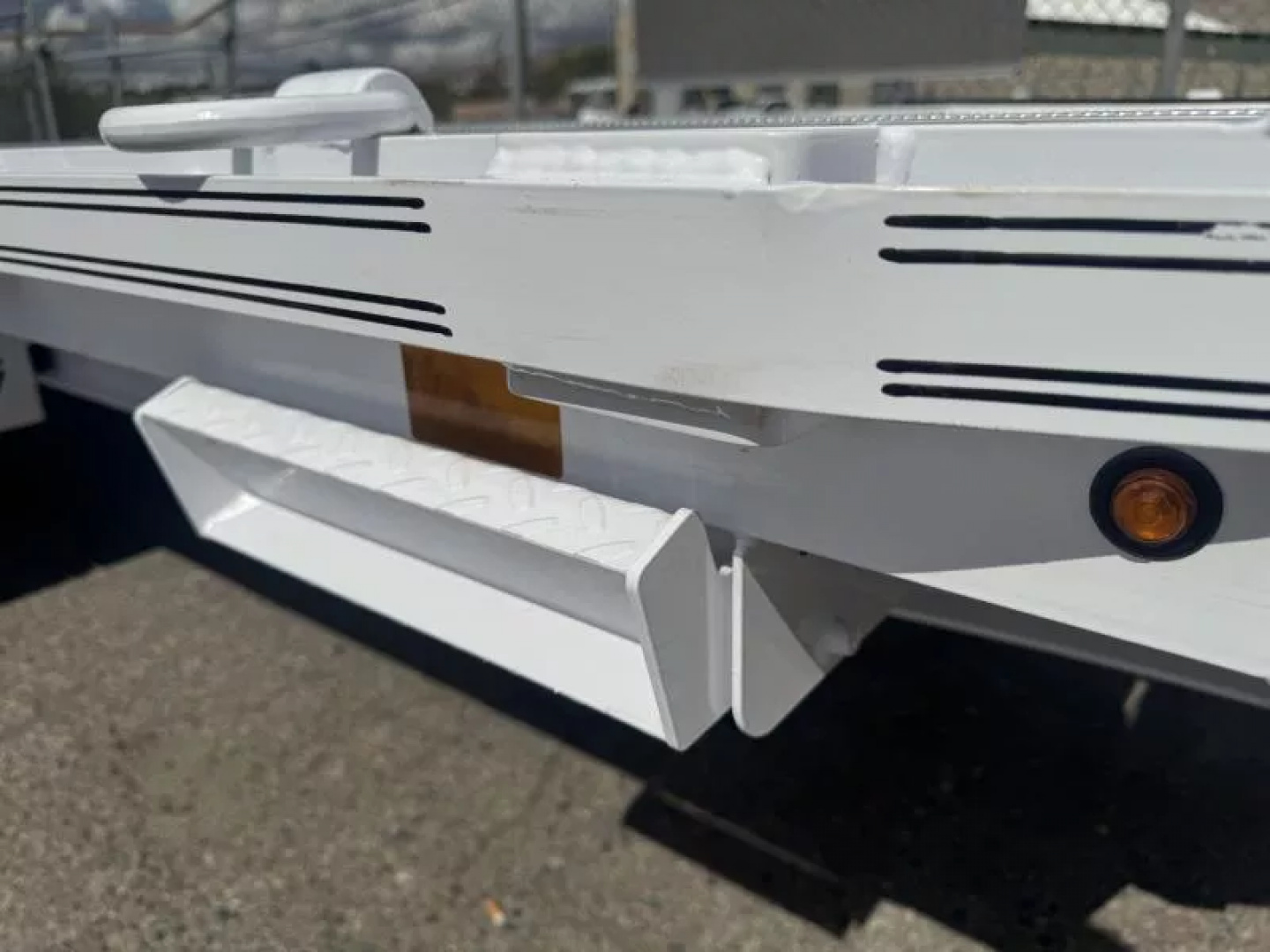 New 2026 Diamond C DEC 26' Max Ramp - 14.9K Deckover Equipment Trailer