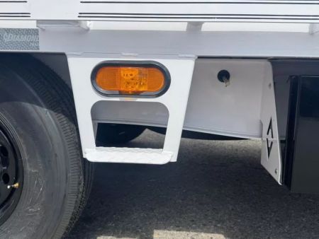 New 2026 Diamond C DEC 26' Max Ramp - 14.9K Deckover Equipment Trailer