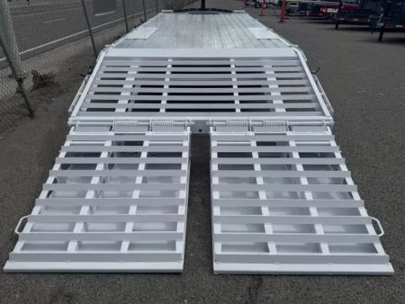 New 2026 Diamond C DEC 26' Max Ramp - 14.9K Deckover Equipment Trailer