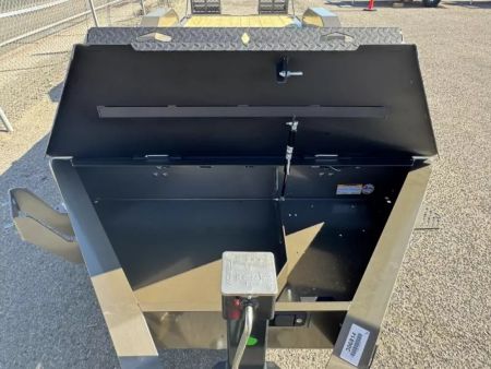 New 2026 Diamond C LPX 20' - 18K Equipment Trailer
