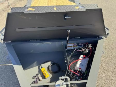 New 2026 Diamond C HXD 102"x22' - 15.5K Equipment Tilt Trailer