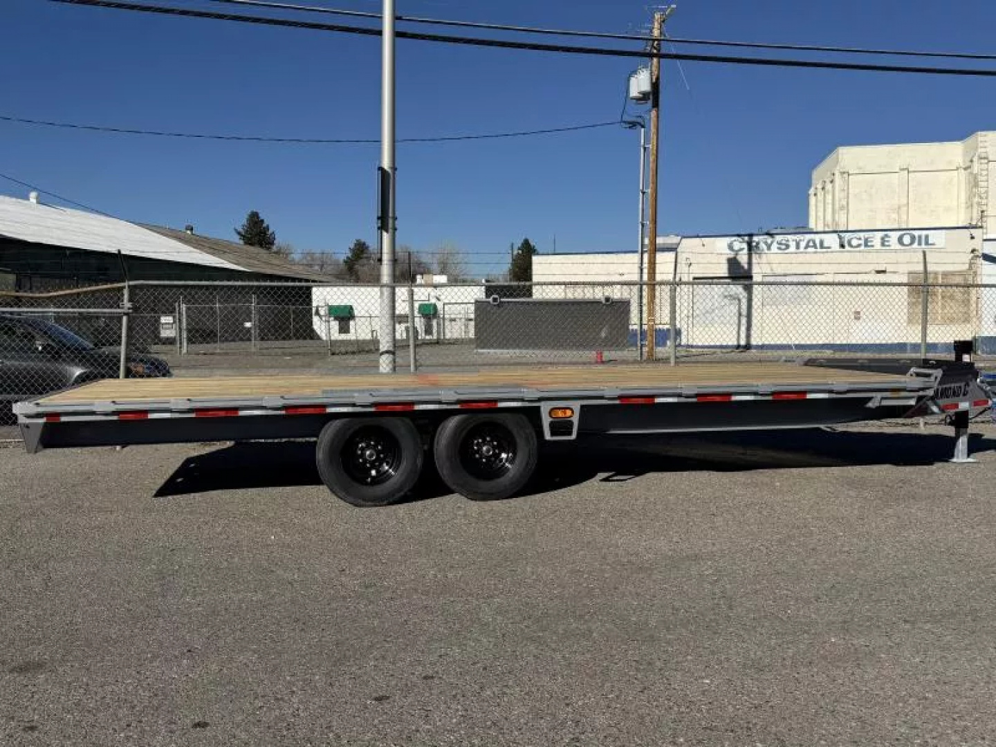 New 2027 Diamond C DEC 22' - 15.5K Deckover Equipment Trailer