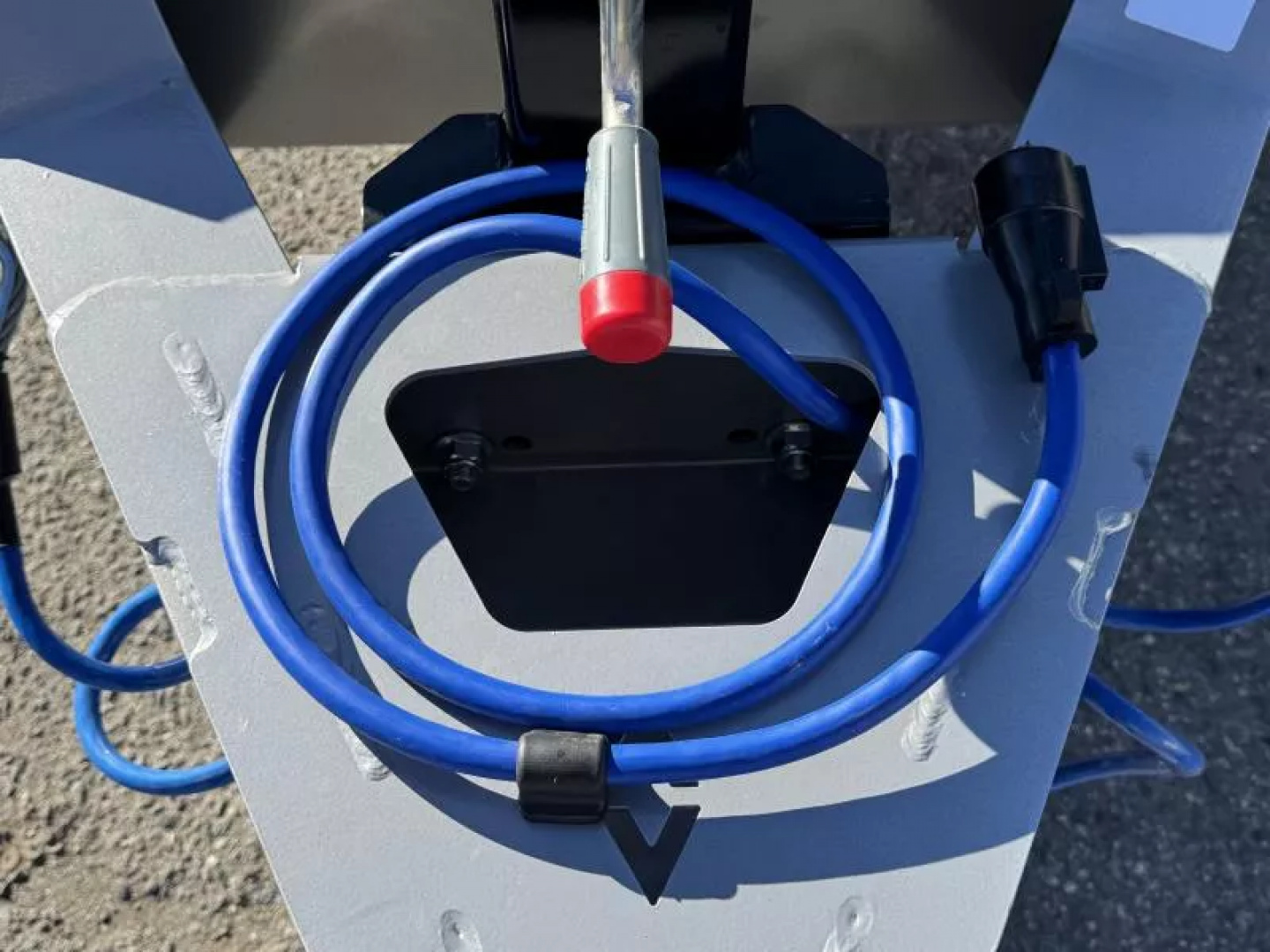 New 2027 Diamond C DEC 22' - 15.5K Deckover Equipment Trailer