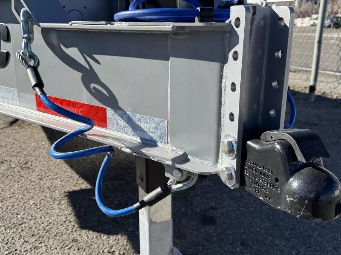 New 2027 Diamond C DEC 22' - 15.5K Deckover Equipment Trailer