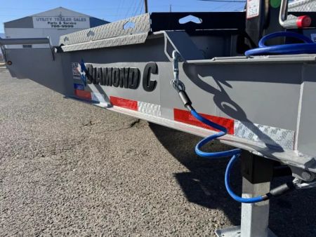 New 2027 Diamond C DEC 22' - 15.5K Deckover Equipment Trailer