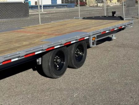 New 2027 Diamond C DEC 22' - 15.5K Deckover Equipment Trailer