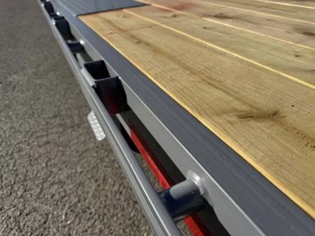 New 2027 Diamond C DEC 22' - 15.5K Deckover Equipment Trailer