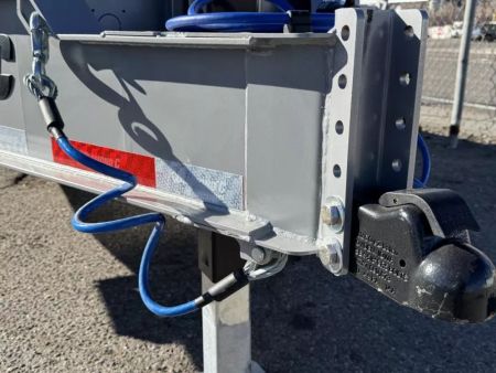 New 2027 Diamond C DEC 22' - 15.5K Deckover Equipment Trailer