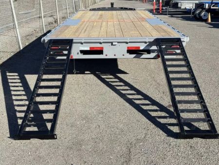 New 2027 Diamond C DEC 22' - 15.5K Deckover Equipment Trailer