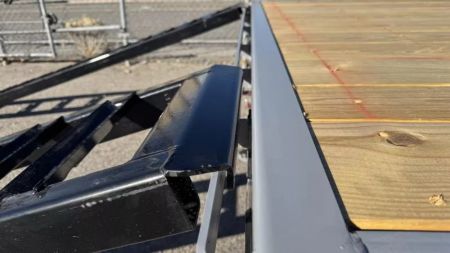 New 2027 Diamond C DEC 22' - 15.5K Deckover Equipment Trailer