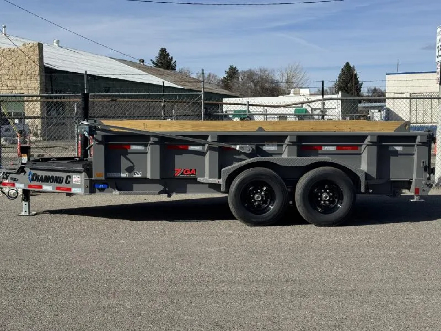 New 2027 Diamond C LPT 14' 7 GA. - 15.5K Telescopic Dump Trailer