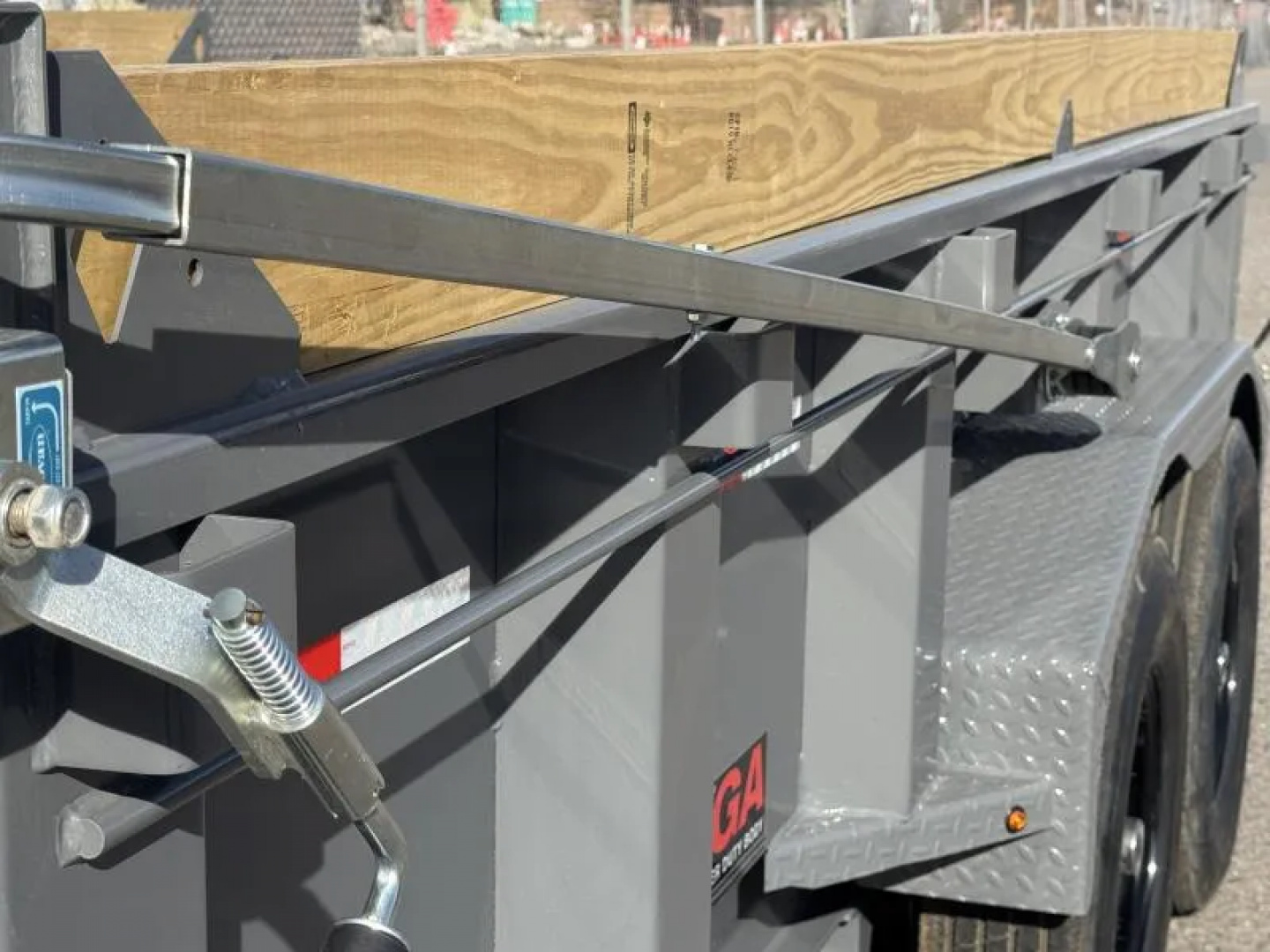 New 2027 Diamond C LPT 14' 7 GA. - 15.5K Telescopic Dump Trailer