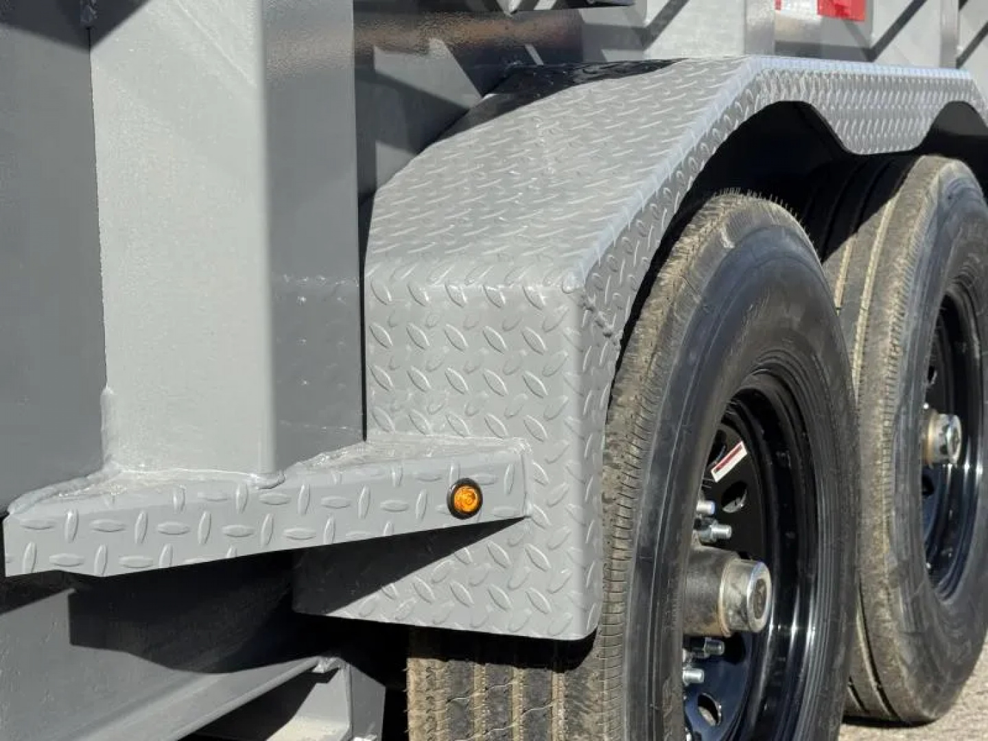 New 2027 Diamond C LPT 14' 7 GA. - 15.5K Telescopic Dump Trailer