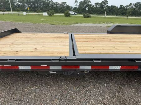 New 2025 Baseline HTL207 Equipment Trailer