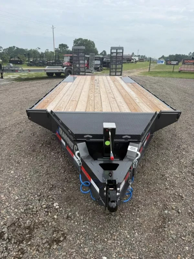 New 2025 Diamond C Trailers DEC207 Equipment Trailer