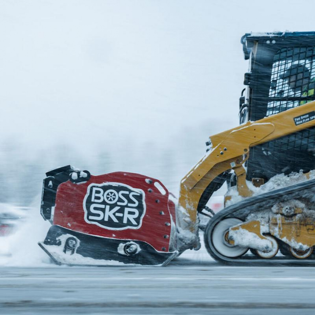 New BXP16506 - BOSS SNOWPLOW BOX PLOW W/RUBBER CUTTING EDGE 6'