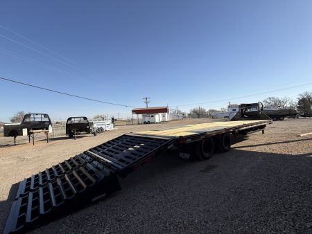 New 2026 Diamond C Trailers FMAX 210 Flatbed Trailer