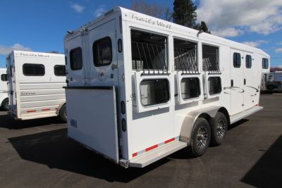 Used 2020 Trails West Classic 5x5 Comfort pkg.  Either Load  3 Horse Trailer - Drop Down Windows Both Sides - Full Height Divider