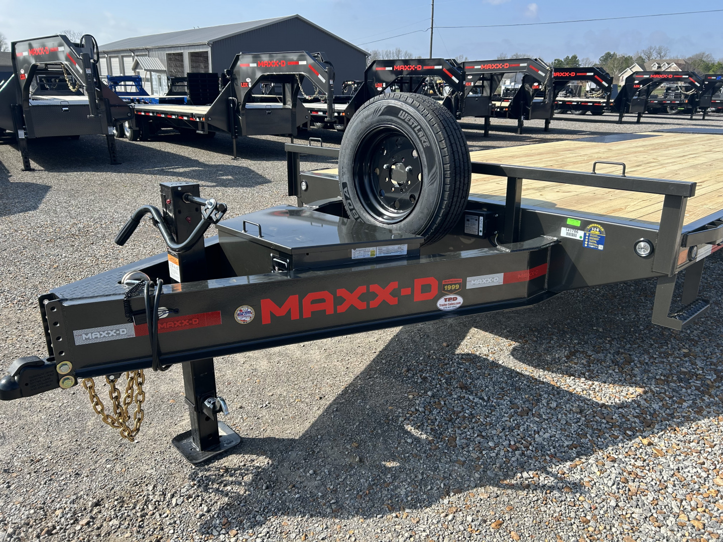 New 2026 MAXXD 102"X24' 17.5K Flatbed Trailer