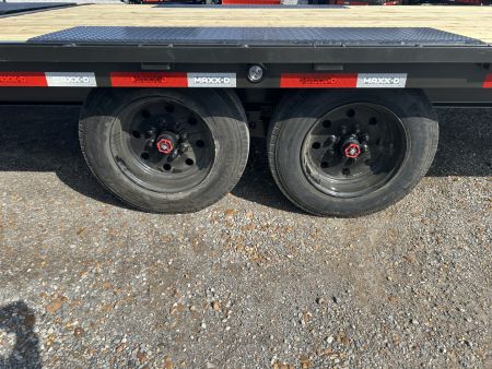 New 2026 MAXXD 102"X24' 17.5K Flatbed Trailer