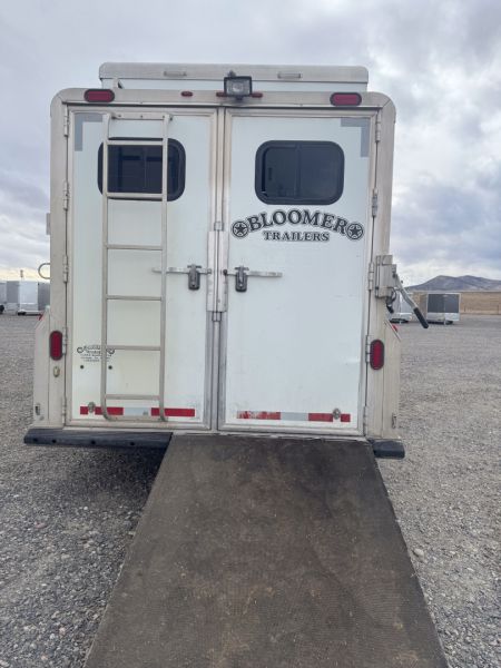 Used 2005 Bloomer 4H BP Horse Trailer