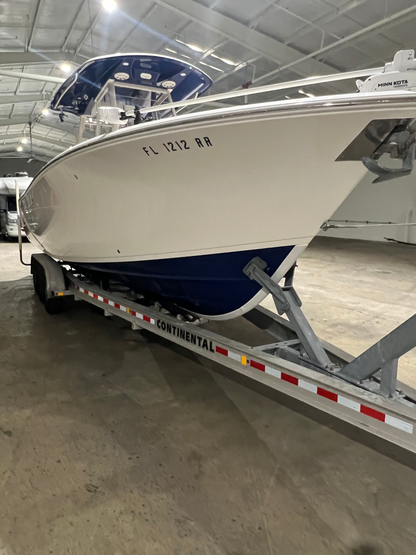 Used 2018 Cobia 30' Center Console Boat