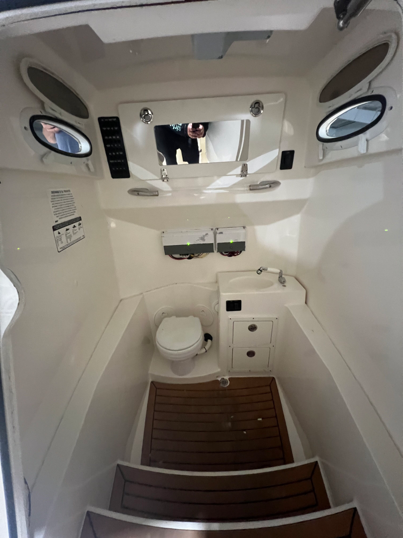 Used 2018 Cobia 30' Center Console Boat