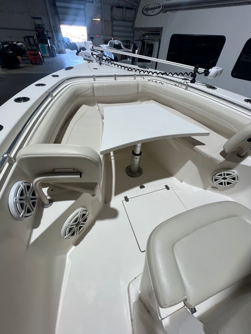 Used 2018 Cobia 30' Center Console Boat