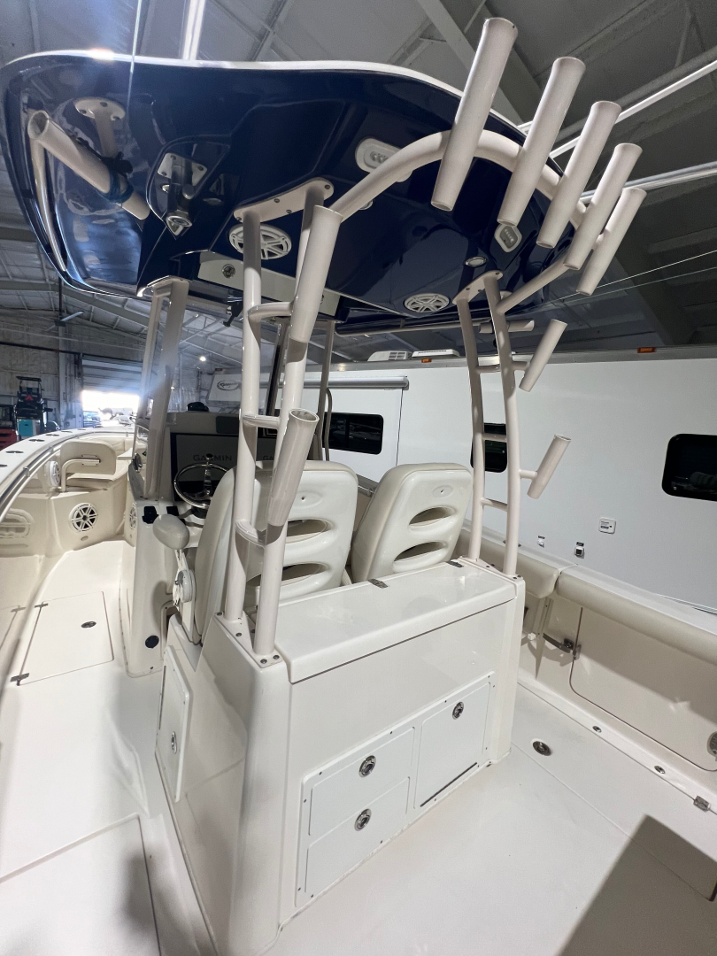 Used 2018 Cobia 30' Center Console Boat