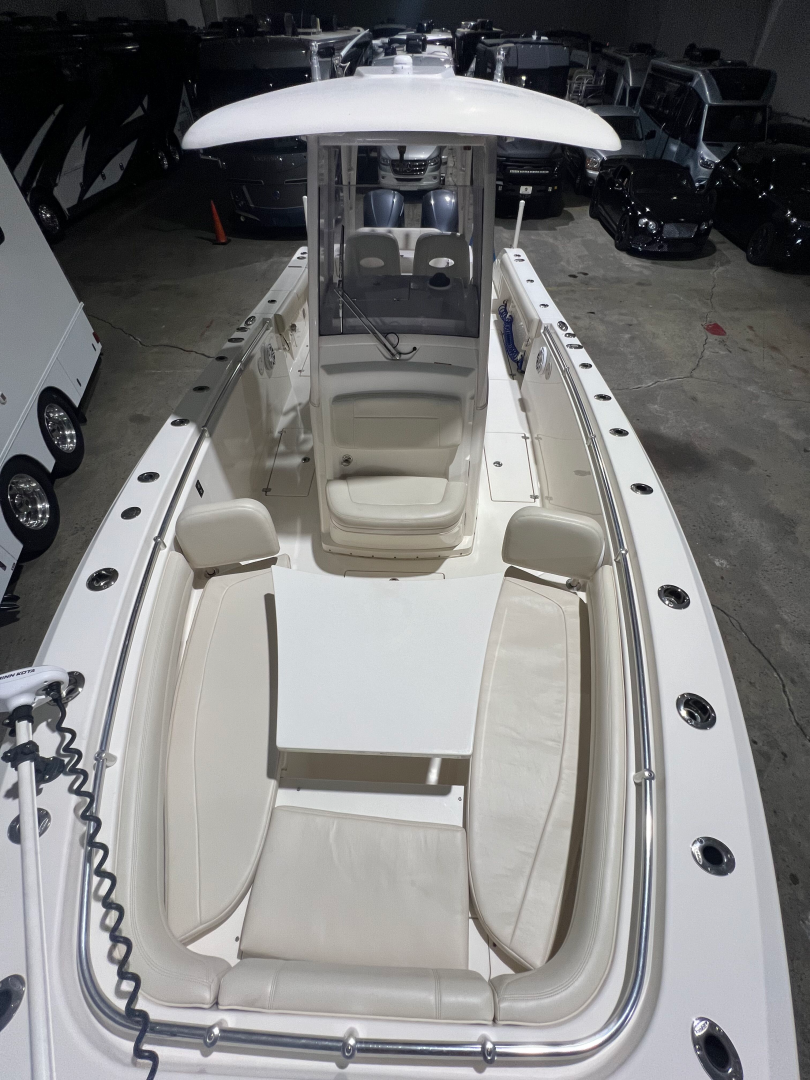 Used 2018 Cobia 30' Center Console Boat