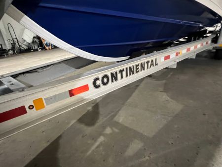 Used 2018 Cobia 30' Center Console Boat