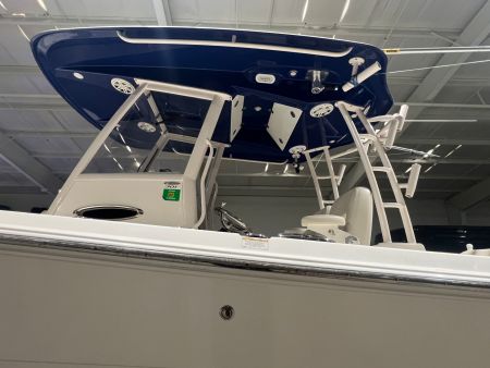 Used 2018 Cobia 30' Center Console Boat