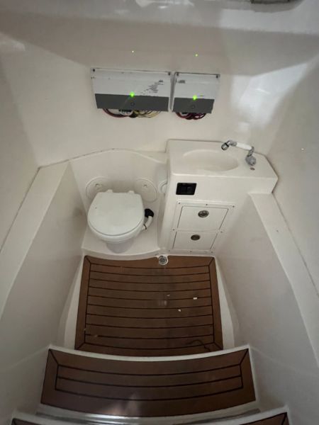 Used 2018 Cobia 30' Center Console Boat