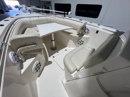 Used 2018 Cobia 30' Center Console Boat
