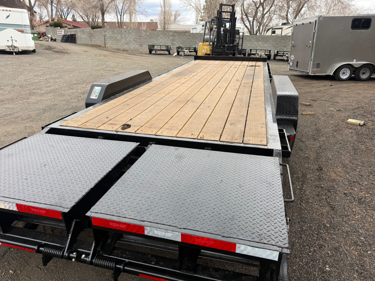 New NEW 2026 Top Hat Trailers 83X24 Equipment I-Beam Frame with 3' Jumbo ramps