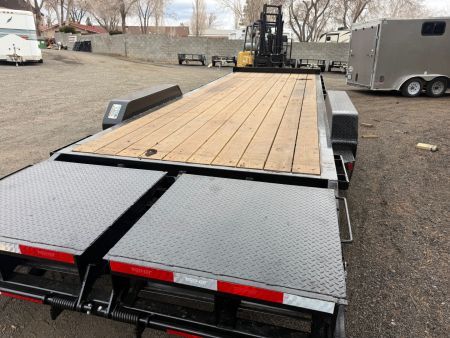 New NEW 2026 Top Hat Trailers 83X24 Equipment I-Beam Frame with 3' Jumbo ramps