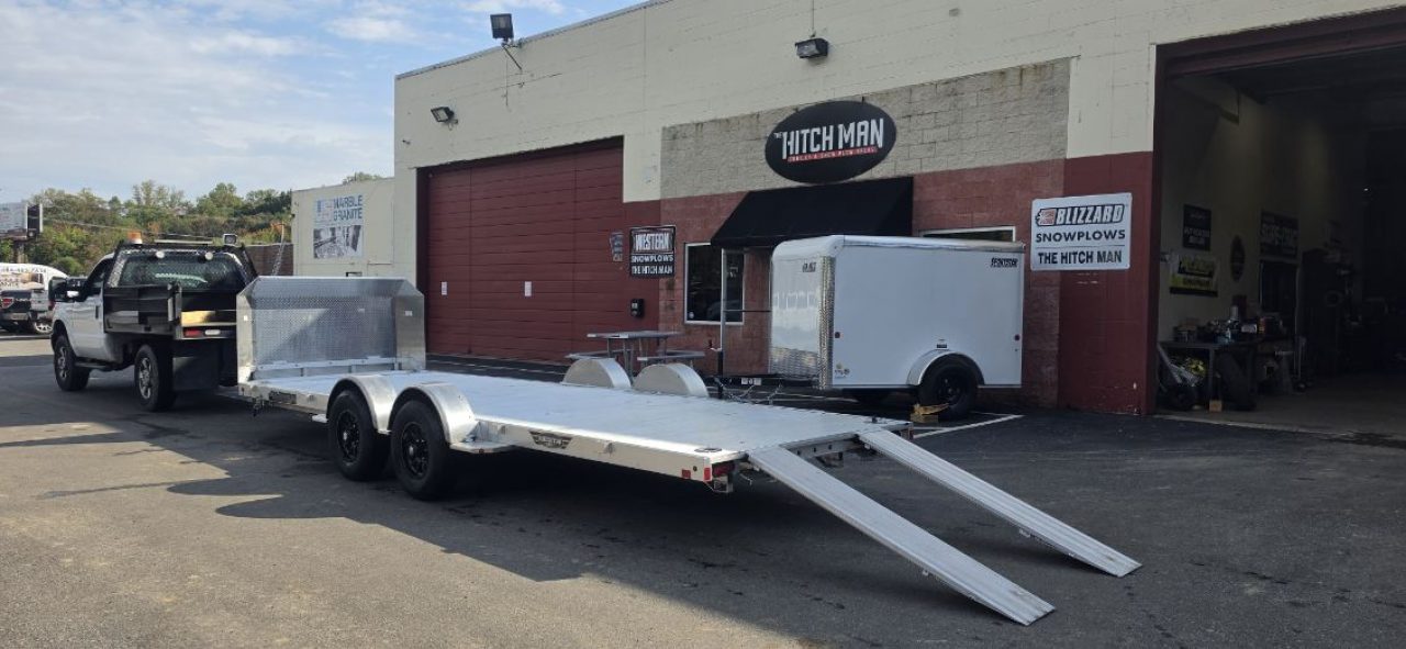 New 7x 20 Aluma 8220LP Exective Edition TILT Car / Racing Trailer 10k