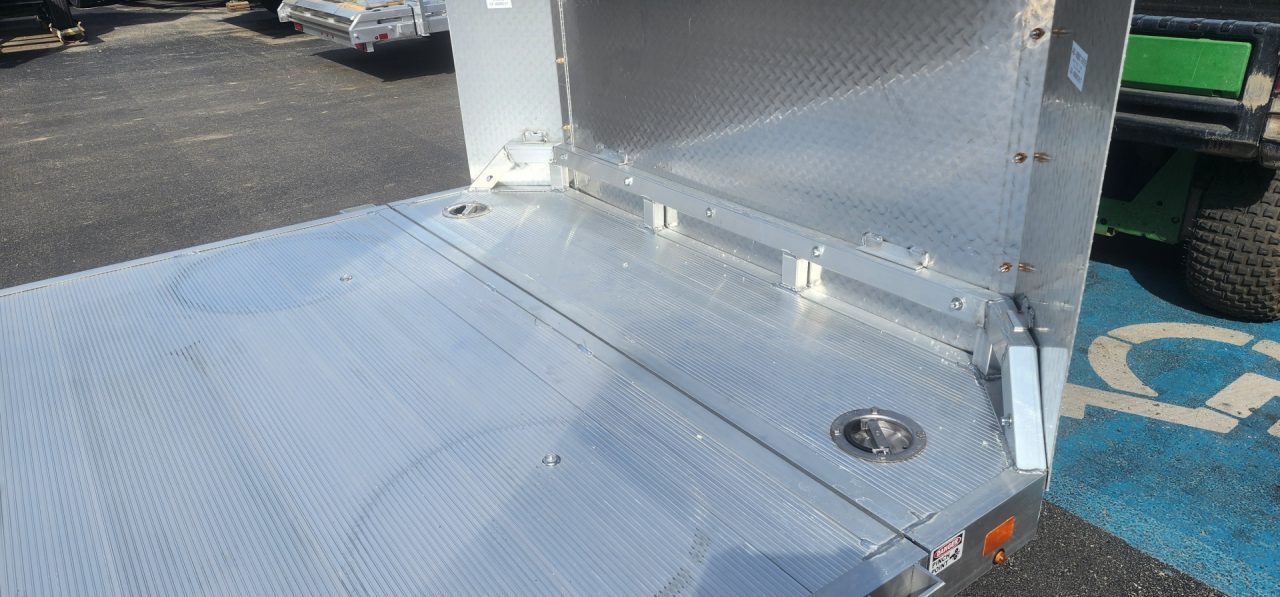 New 7 x 20 Aluma 8220LP Executive Edition TILT Car / Racing Trailer 10k