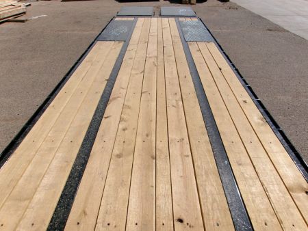 New 2027 Load Trail 102x32 GN Flatbed w/ Max Ramps & Torque Tube 24k