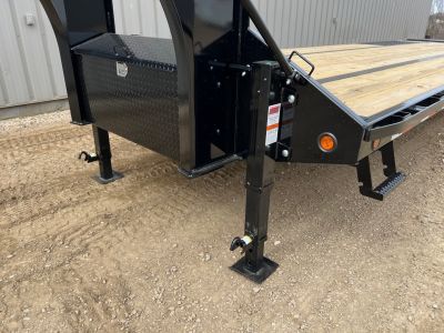 New 2026 PJ Trailers 32' LD Gooseneck 10K's Flatbed Trailer
