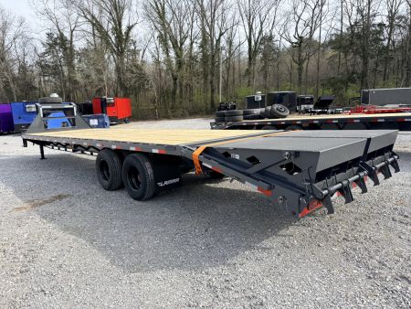New 2026 Lamar Trailers 102X32 GOOSENECK 24K GVWR (MEGA RAMPS) Flatbed Trailer