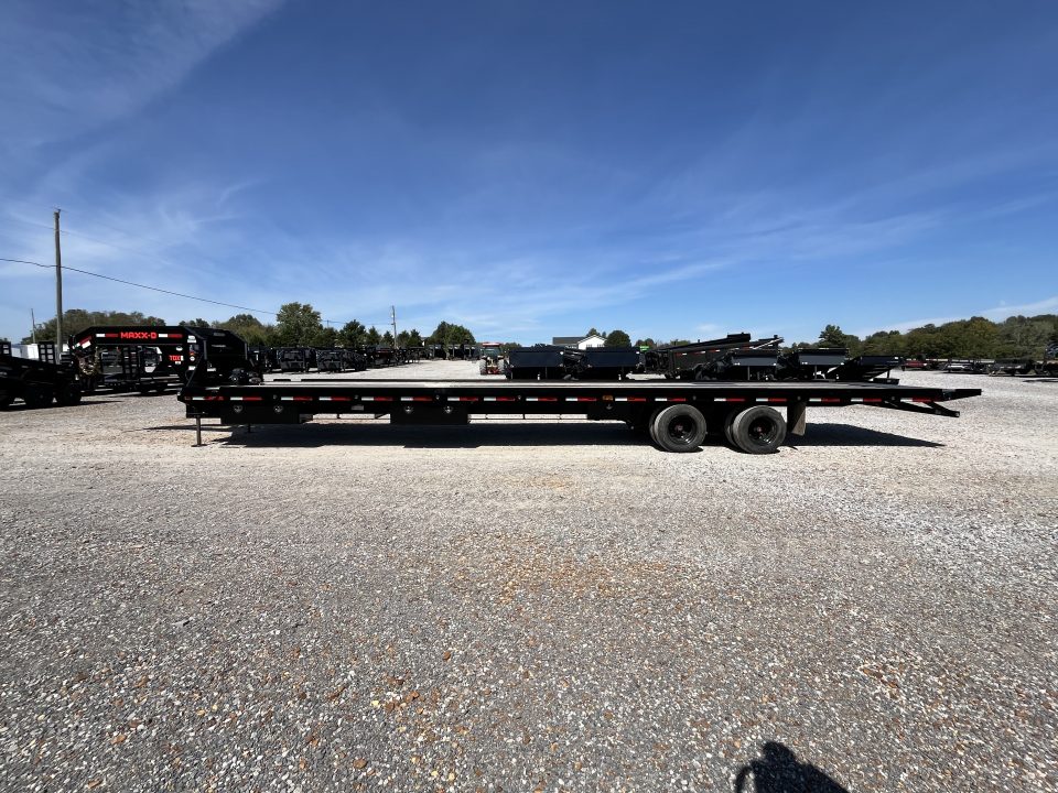 New 2026 MAXXD 102"X40' 30K Full Tilt Container Gooseneck Trailer