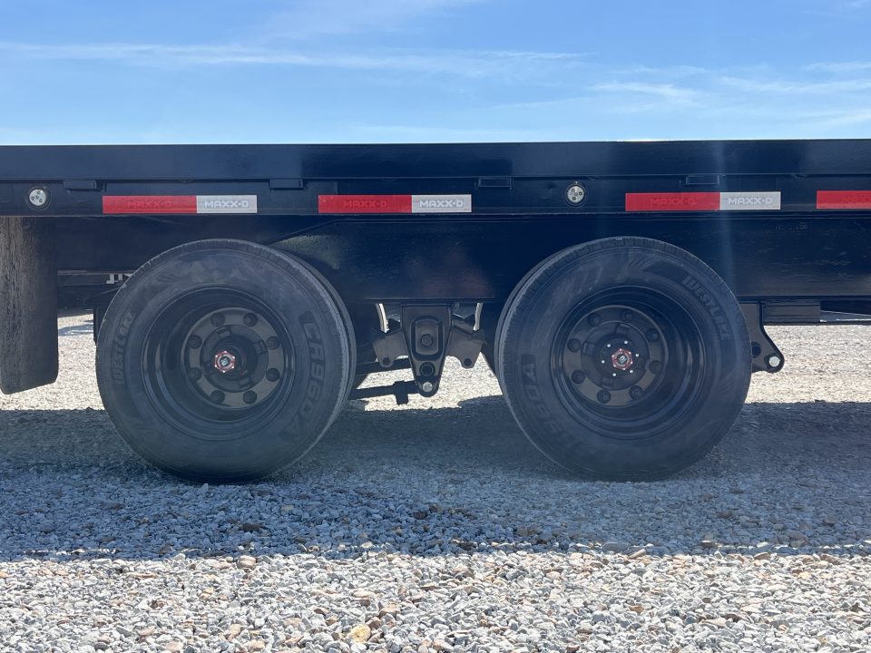 New 2026 MAXXD 102"X40' 30K Full Tilt Container Gooseneck Trailer