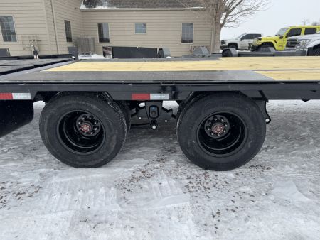 New 2026 PJ Trailers LD25GN Flatbed Trailer