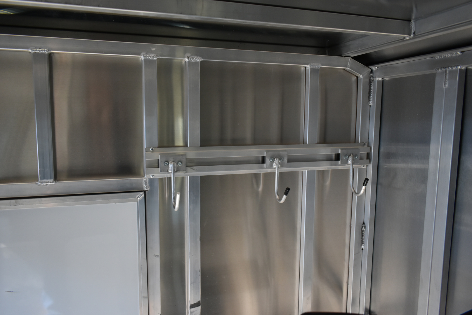 Used 2025 Frontier Trailers Fast Track 2+1 Horse Trailer
